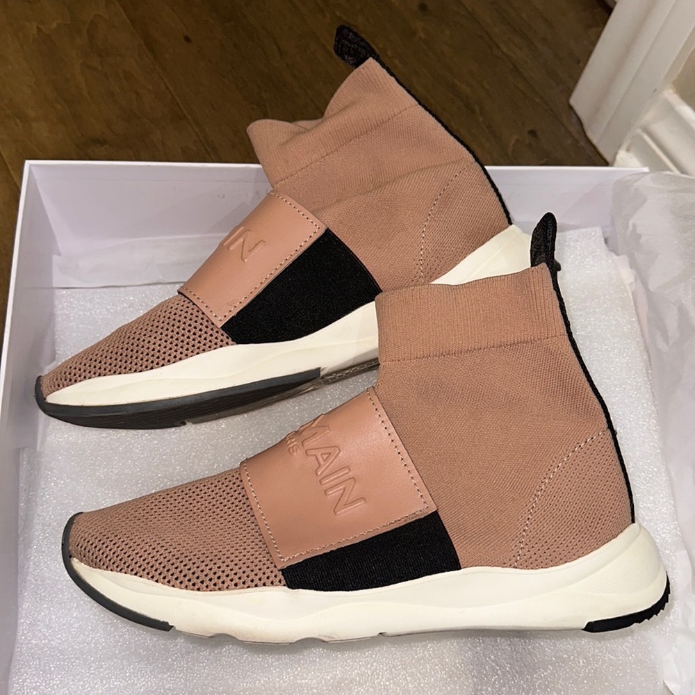 Authentic Balmain pink blush Cameron leather running trainer designer sneakers